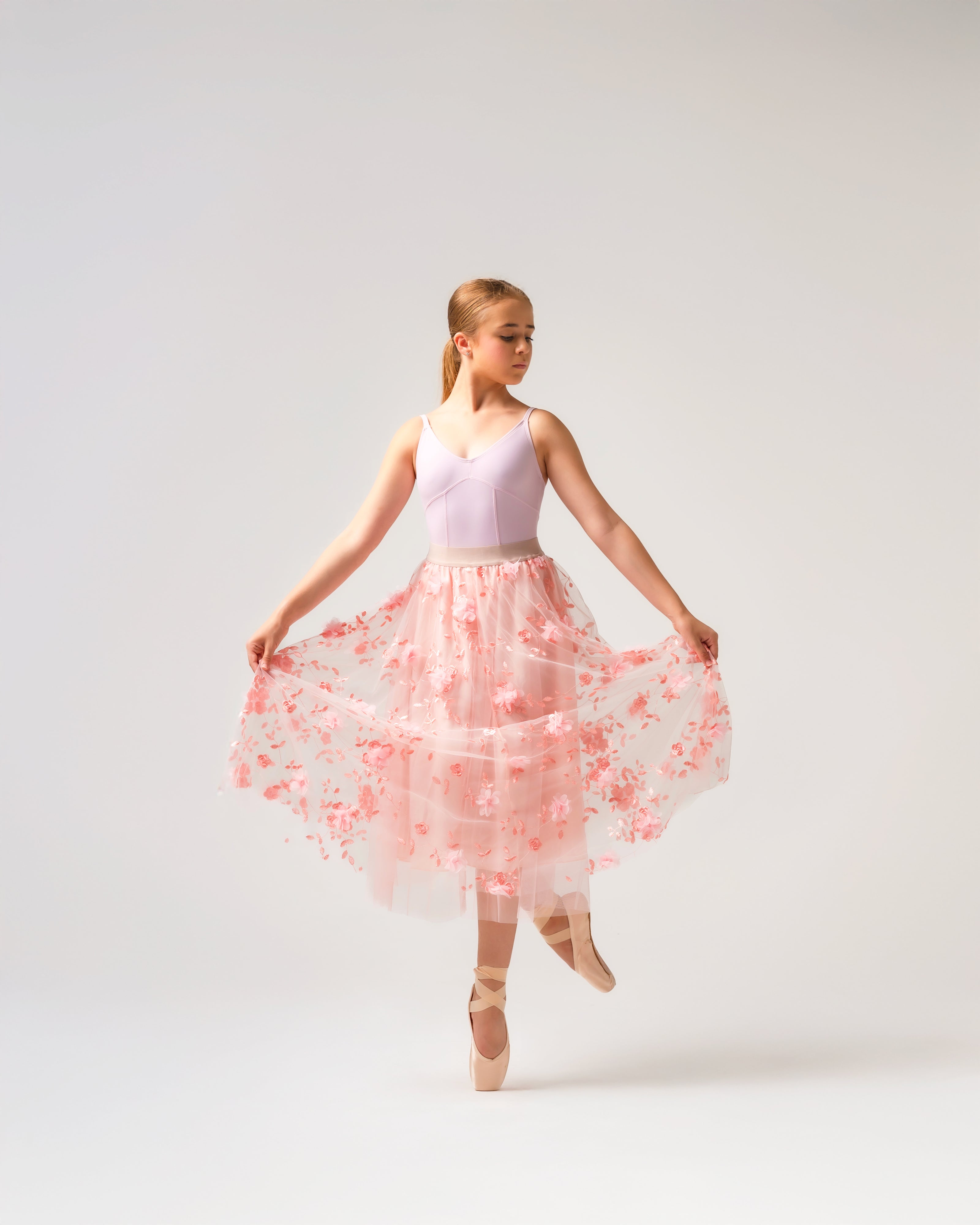 Kinetic 3D Floral Skirt Pink