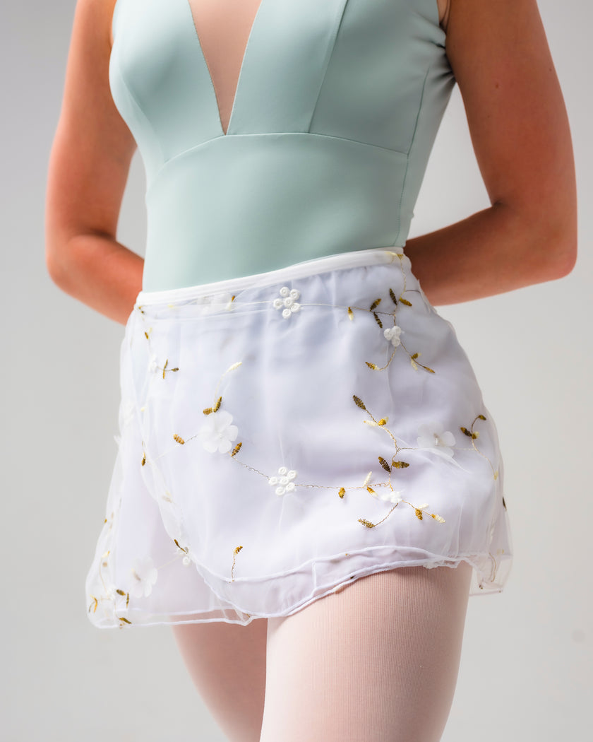 Kinetic Embroidery Lace Up Wrap Skirt - White Flower